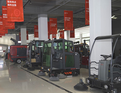 電動(dòng)掃地機(jī) 電動(dòng)掃地機(jī)