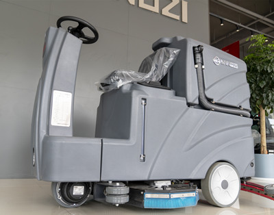 自動(dòng)洗地機(jī)廠家 自動(dòng)洗地機(jī)廠家