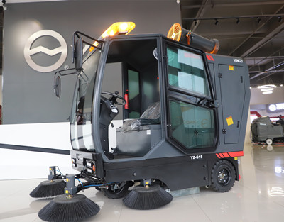 駕駛式掃地機(jī) 駕駛式掃地機(jī)